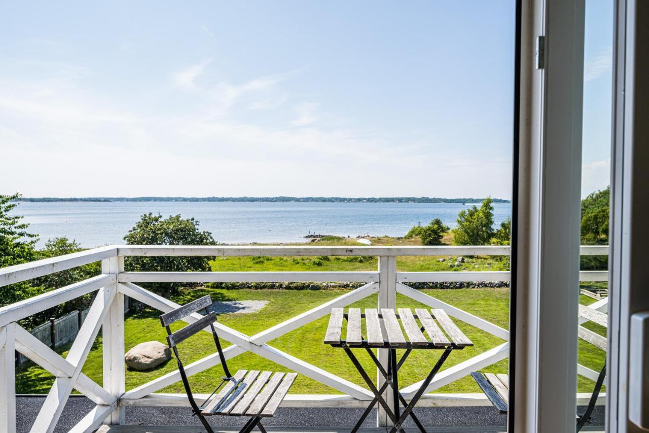 Exclusive Tranquil Villa By The Sea, Boat Available Drottningskar ภายนอก รูปภาพ