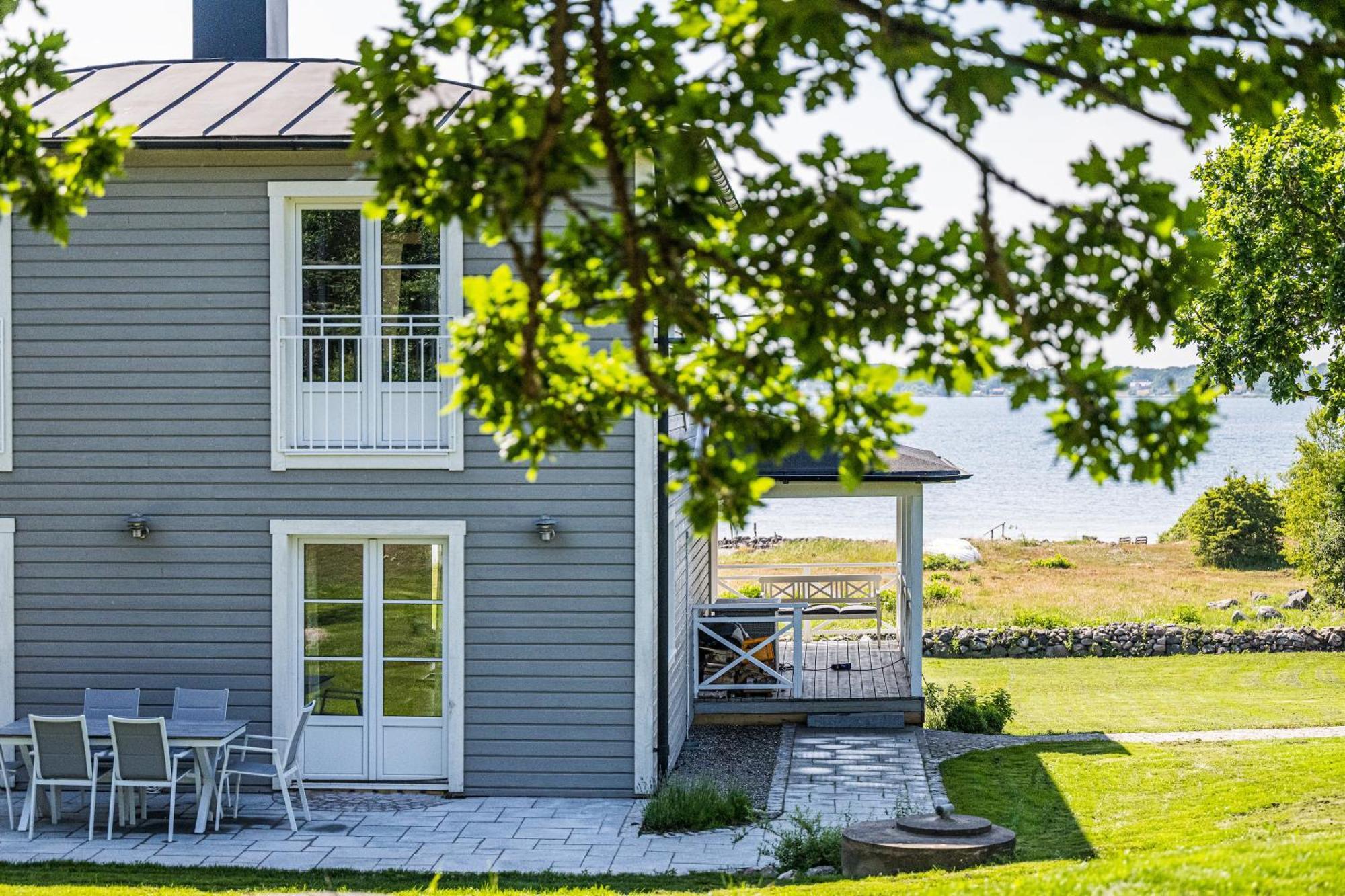 Exclusive Tranquil Villa By The Sea, Boat Available Drottningskar ภายนอก รูปภาพ