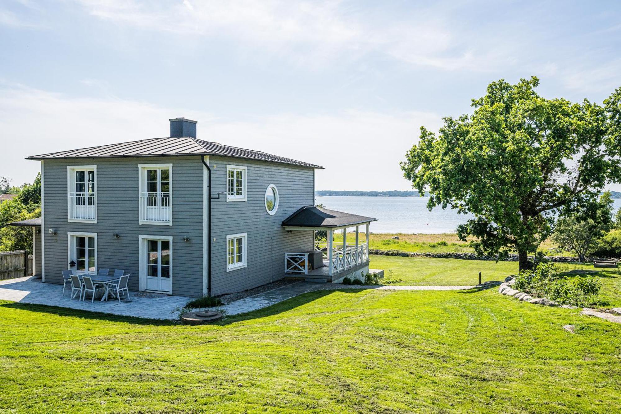 Exclusive Tranquil Villa By The Sea, Boat Available Drottningskar ภายนอก รูปภาพ